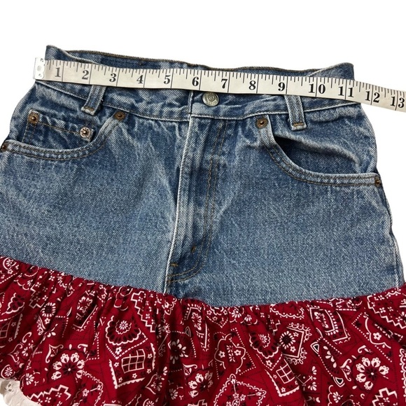 Levis Skirt Girls W22 x L12 Denim - Red Patriotic Theme Bandana No Tag Approx 4T - Picture 4 of 7